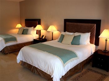 The Alexander 3* Cayman Brac